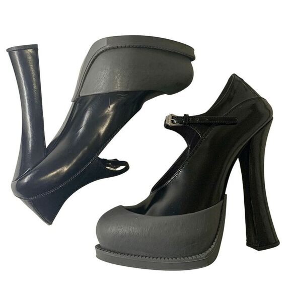 Prada Mary Jane Runway 2012 Black Leather Grey Rubber Cap Toe Heels EU 37.5 Pump - Picture 6 of 10